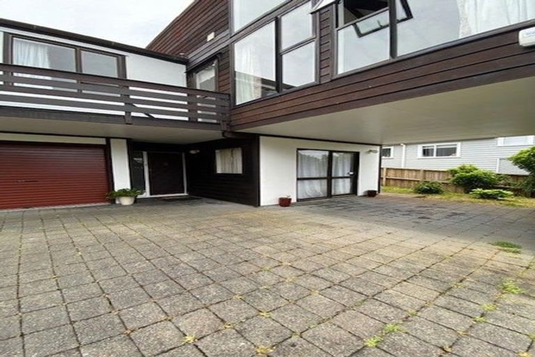 Photo of property in 2a Karamu Street, Ngaio, Wellington, 6035