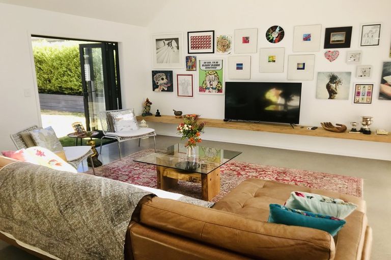 Photo of property in 15 Williams Street, Cambridge, 3434