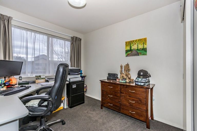 Photo of property in 476 Mairehau Road, Parklands, Christchurch, 8083