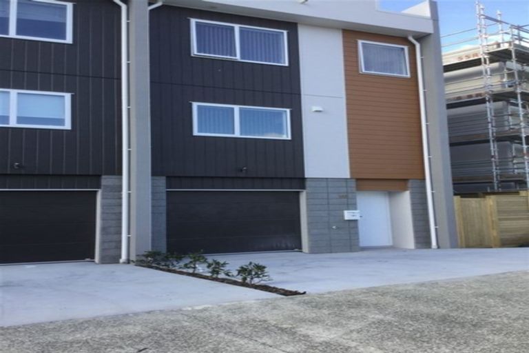 Photo of property in 101 Bordeaux Parade, Te Atatu South, Auckland, 0610