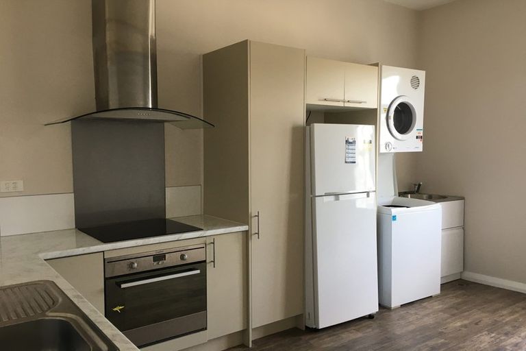 Photo of property in 8 Kenwyn Terrace, Newtown, Wellington, 6021