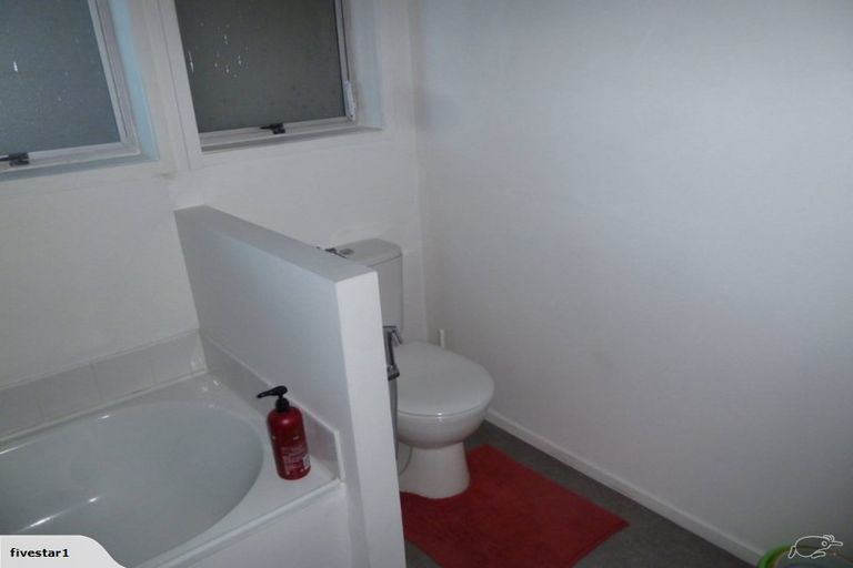Photo of property in 5/40 Latham Avenue, Pakuranga, Auckland, 2010