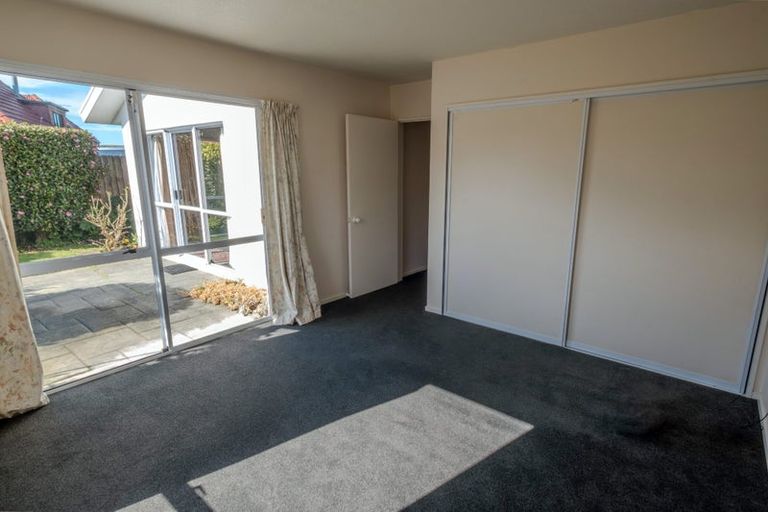 Photo of property in 1/49 Westgrove Avenue, Avonhead, Christchurch, 8042