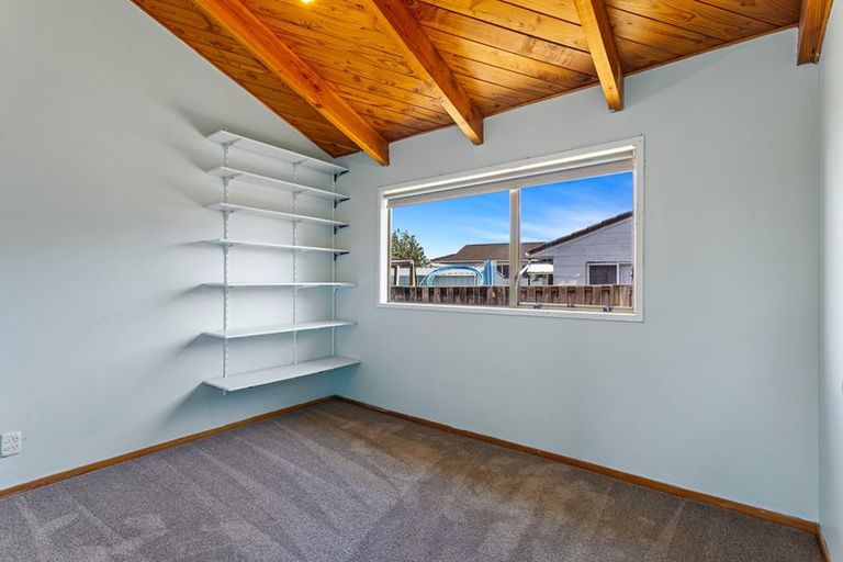 Photo of property in 12 Ribot Place, Randwick Park, Auckland, 2105