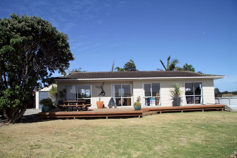 Photo of property in 2 Harrys Lane, Pukenui, 0484