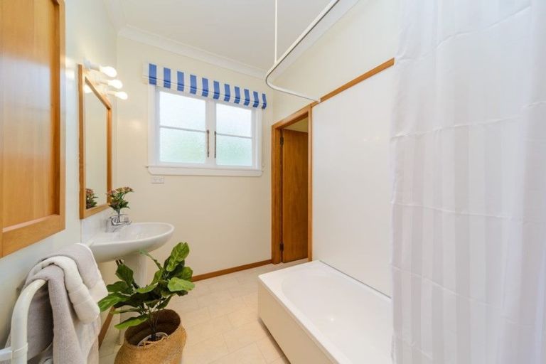 Photo of property in 100 Manawatu Street, Hokowhitu, Palmerston North, 4410