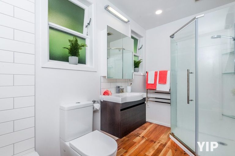 Photo of property in 5 Winston Street, Crofton Downs, Wellington, 6035