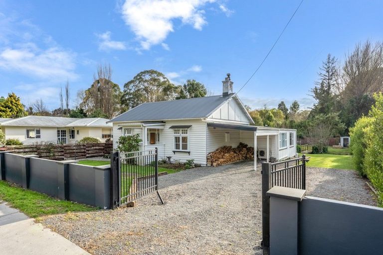 Photo of property in 56b Rahui Road, Otaki, 5512