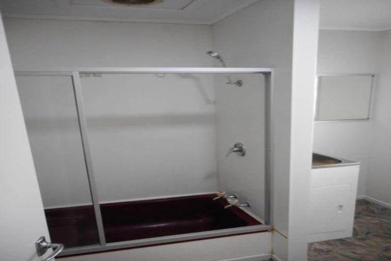 Photo of property in 27 Burndale Terrace, Manurewa, Auckland, 2102