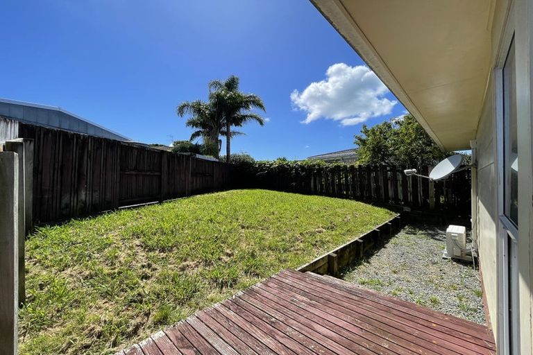 Photo of property in 59 Casuarina Road, Half Moon Bay, Auckland, 2012