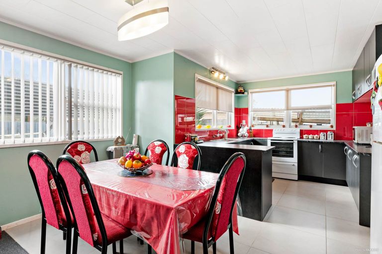 Photo of property in 80 Buckland Road, Mangere East, Auckland, 2024