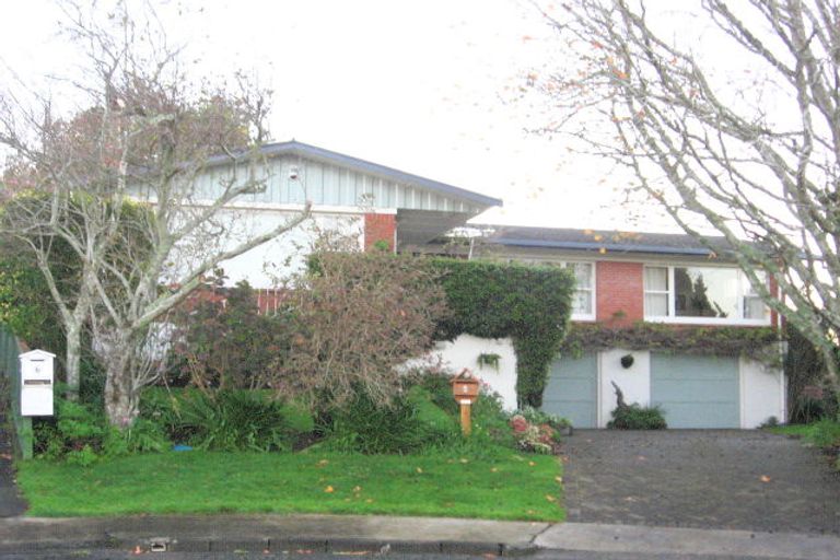 Photo of property in 5 Vista Place, Hillpark, Auckland, 2102