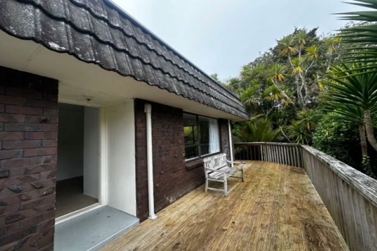 Photo of property in 2/246 Beach Road, Campbells Bay, Auckland, 0630