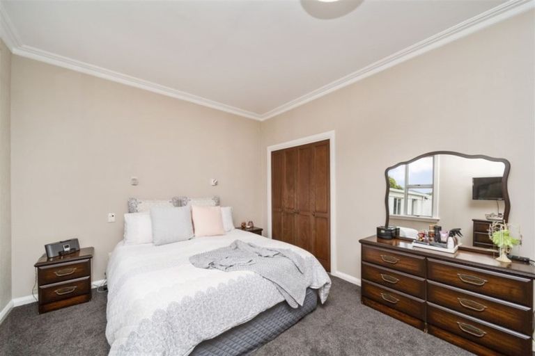 Photo of property in 14 Disraeli Street, Hawera, 4610