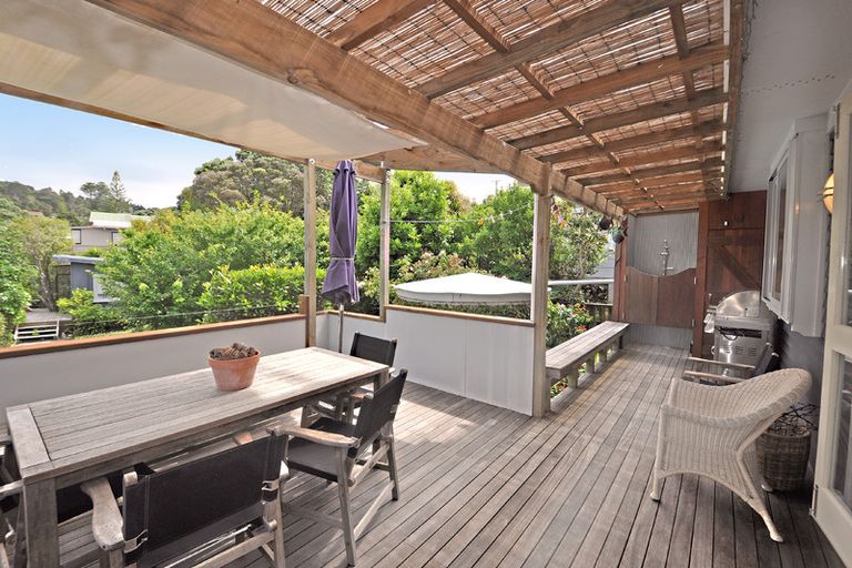 Photo of property in 22 Kendale Drive, Leigh, 0985