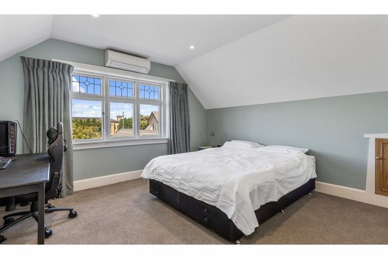 Photo of property in 64 Hawthorne Street, Strowan, Christchurch, 8052