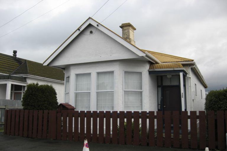 Photo of property in 256 Oxford Street, South Dunedin, Dunedin, 9012