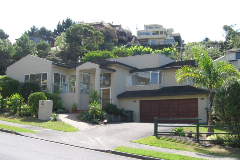 Photo of property in 47 Penguin Drive, Murrays Bay, Auckland, 0630