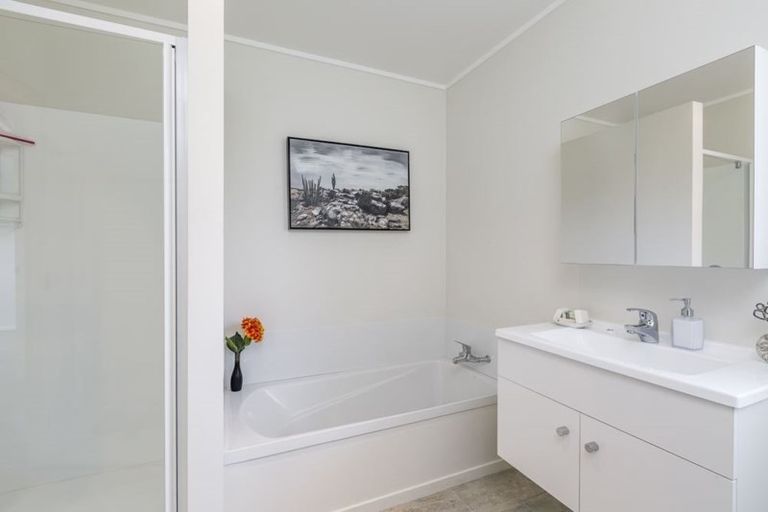 Photo of property in 20 Green Road, Matakana, Warkworth, 0985