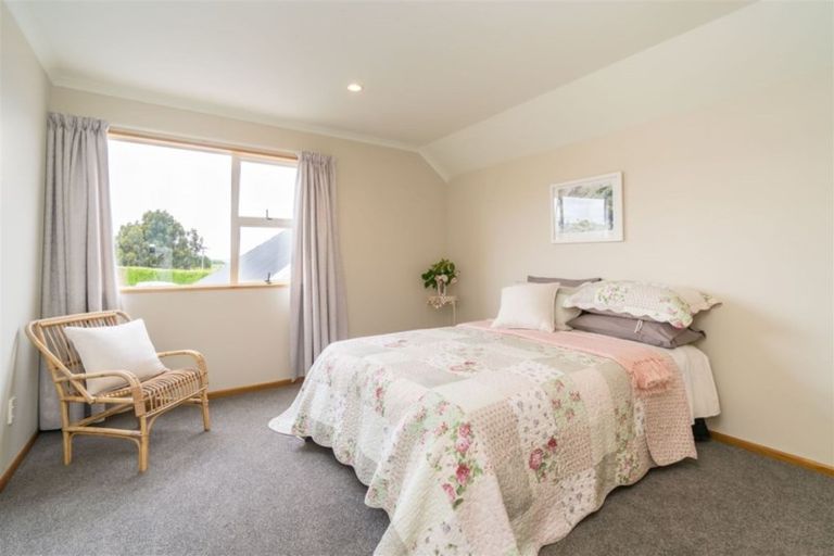 Photo of property in 9 Huntly Road, Outram, 9019