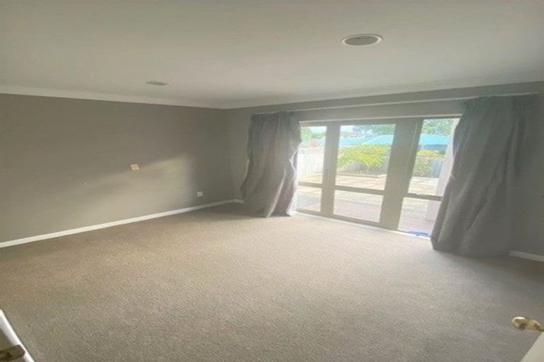 Photo of property in 2 Portchester Close, Bethlehem, Tauranga, 3110