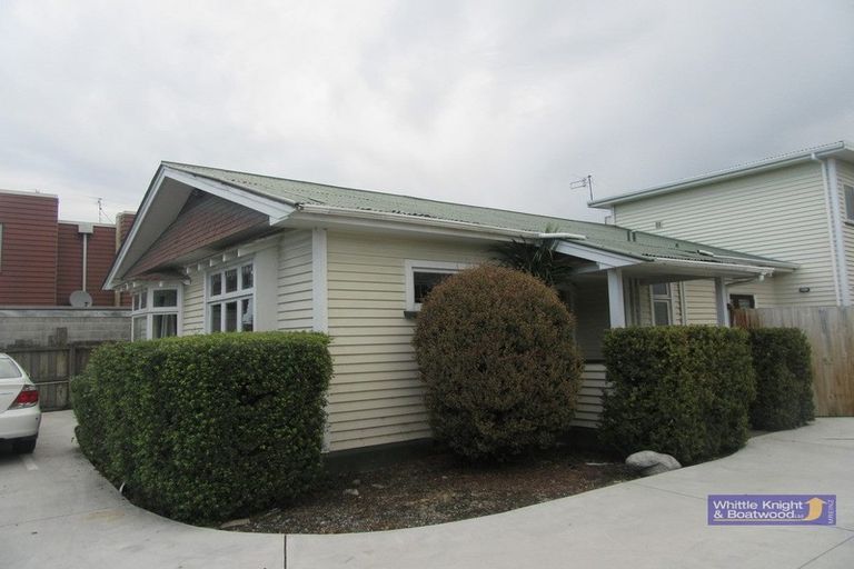 Photo of property in 1/49 Picton Avenue, Riccarton, Christchurch, 8011