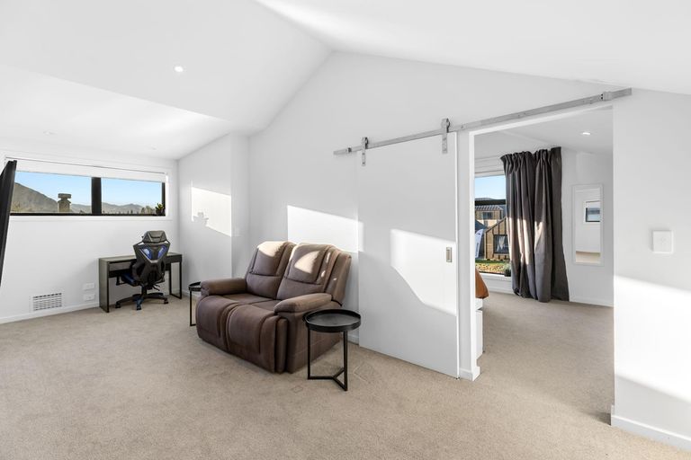 Photo of property in 46 Avalon Station Drive, Wanaka, 9305