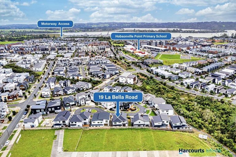 Photo of property in 19 La Bella Road, Hobsonville, Auckland, 0616