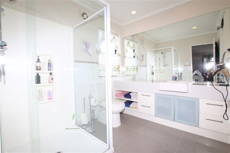 Photo of property in 19 Styak Street, Stonefields, Auckland, 1072