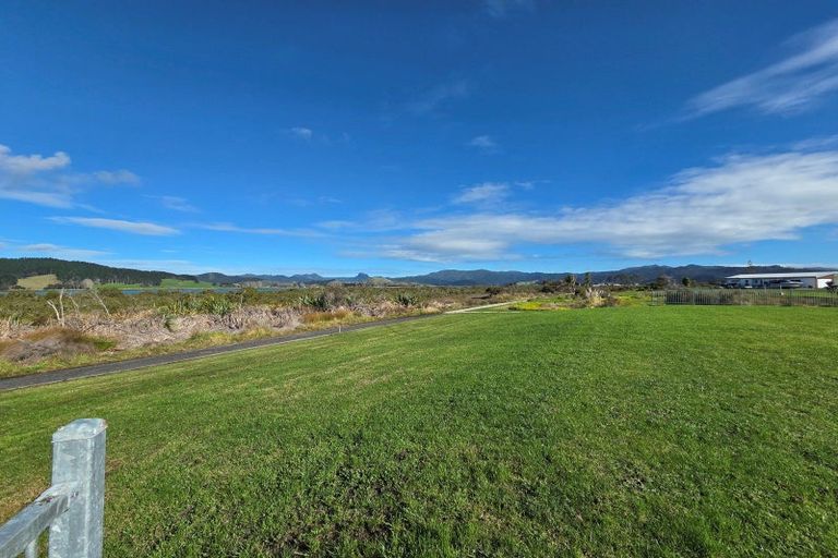 Photo of property in 221 Hamiora Street, Matarangi, 3592