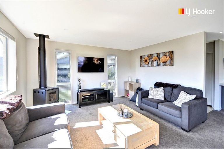 Photo of property in 2 Silverview Place, Mosgiel, 9024