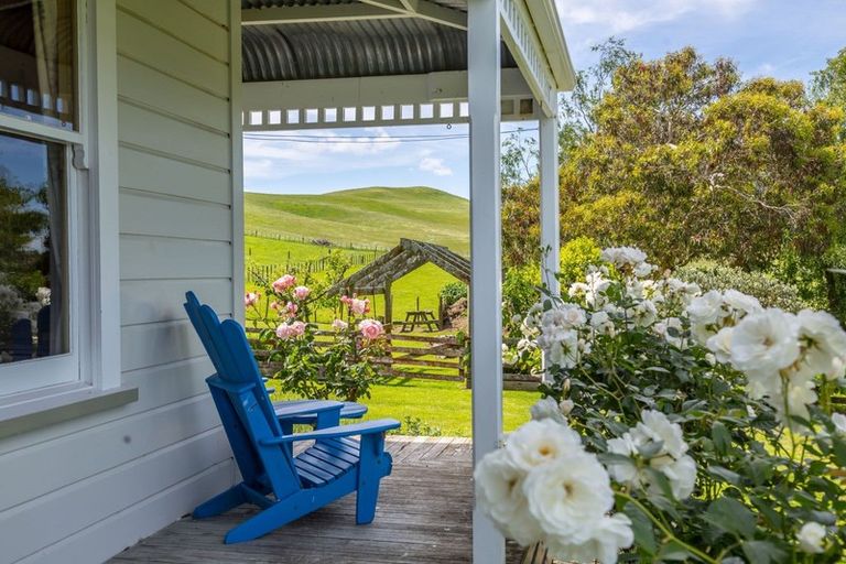 Photo of property in 97 Tataramoa Road, Matamau, Dannevirke, 4977