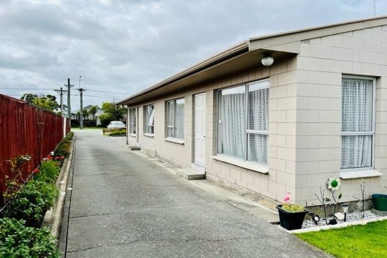 Photo of property in 3/67 Hills Road, Edgeware, Christchurch, 8013