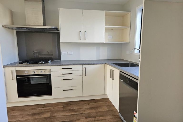 Photo of property in 15b Dimock Street, Titahi Bay, Porirua, 5022