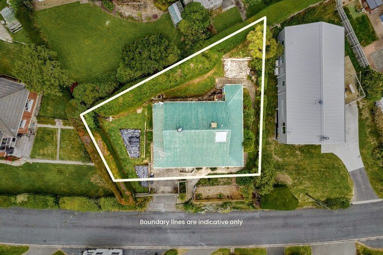 Photo of property in 42 Marion Street, Macandrew Bay, Dunedin, 9014
