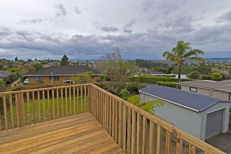 Photo of property in 207 Don Buck Road, Massey, Auckland, 0614