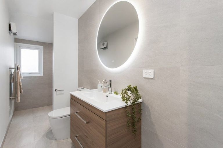 Photo of property in 1/37 Evesham Crescent, Spreydon, Christchurch, 8024