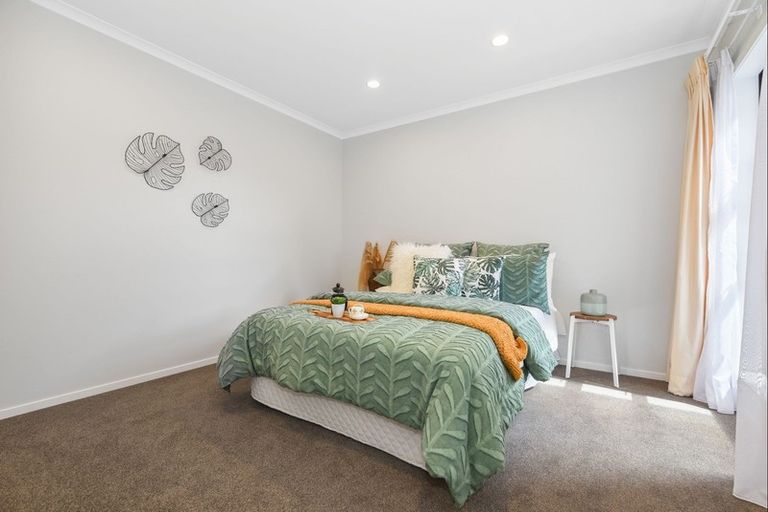 Photo of property in 2/15 Cook Street, Hamilton East, Hamilton, 3216