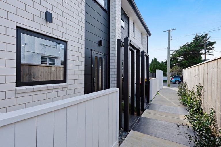 Photo of property in 4b Avon Street, Waterloo, Lower Hutt, 5011