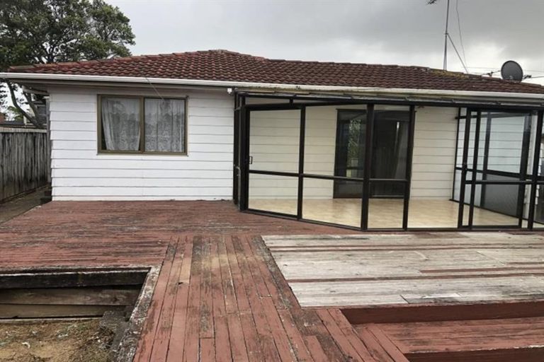 Photo of property in 6 Waterview Road, Favona, Auckland, 2024