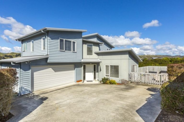 Photo of property in 99 Te Puia Drive, Aotea, Porirua, 5024