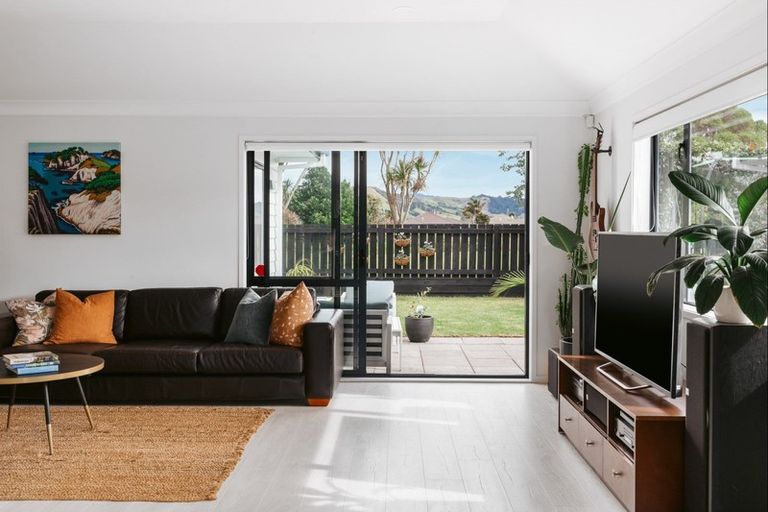 Photo of property in 75 Corinth Grove, Papamoa Beach, Papamoa, 3118