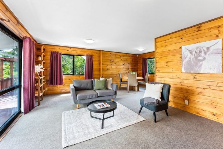 Photo of property in 25 Gentian Street, Timberlea, Upper Hutt, 5018