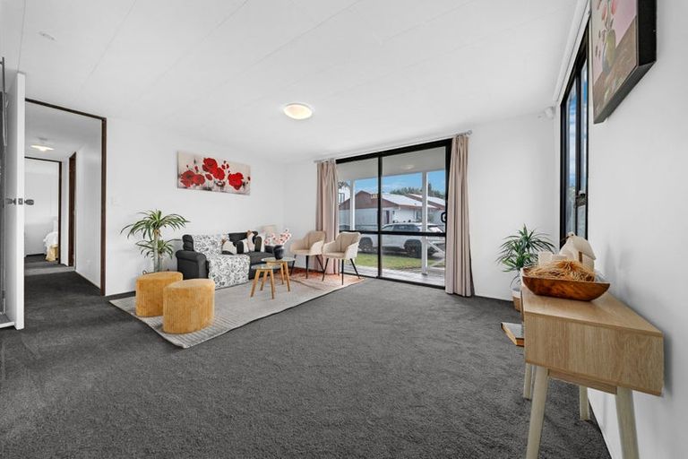 Photo of property in 3/9 Ireland Place, Ranui, Auckland, 0612