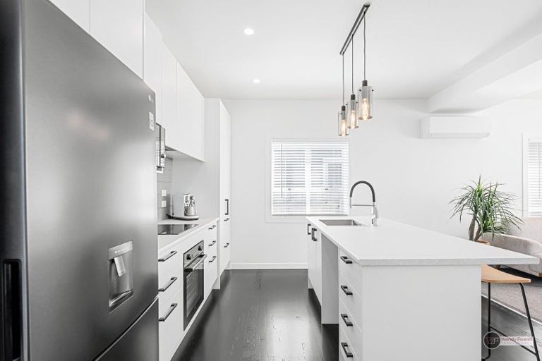 Photo of property in 55 Riverside Drive, Waiwhetu, Lower Hutt, 5010