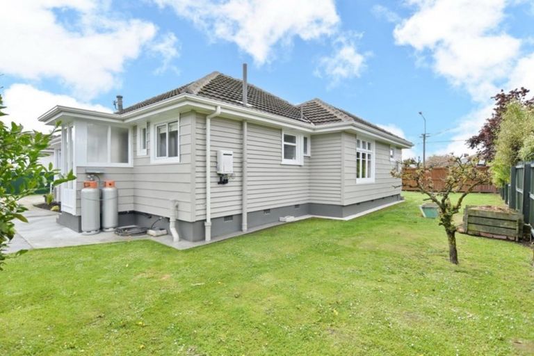 Photo of property in 187 Gayhurst Road, Dallington, Christchurch, 8061