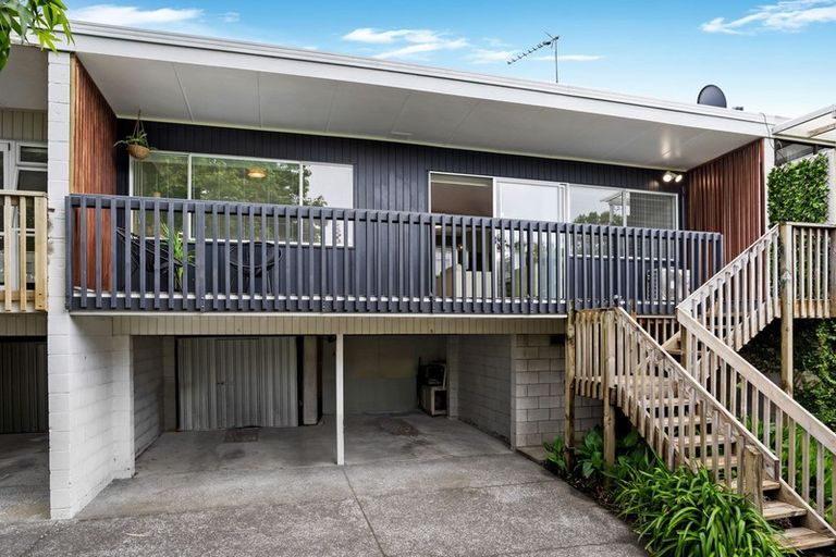 Photo of property in 2/18 Bevyn Street, Castor Bay, Auckland, 0620