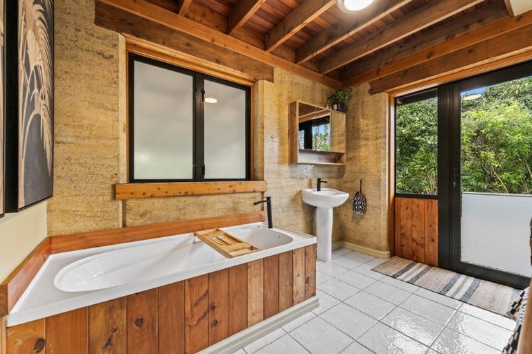 Photo of property in 84 Corbett Road, Whakapara, Hikurangi, 0182