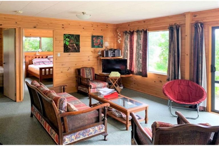 Photo of property in 27 Landing Road, Kerikeri, 0230