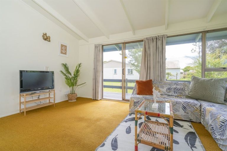 Photo of property in 27 Hornsea Road, Tairua, 3508